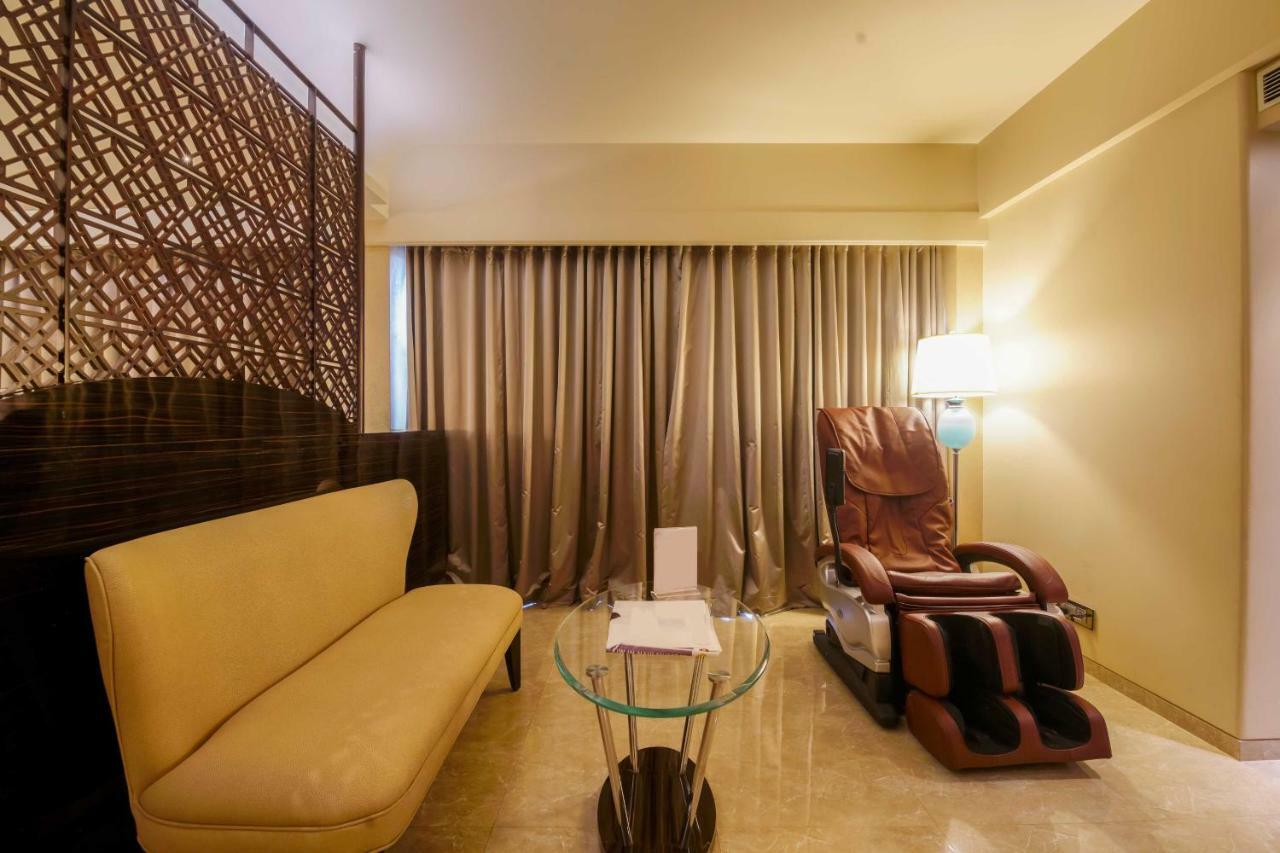 Sai Palace Grand, Malad Bombay Extérieur photo