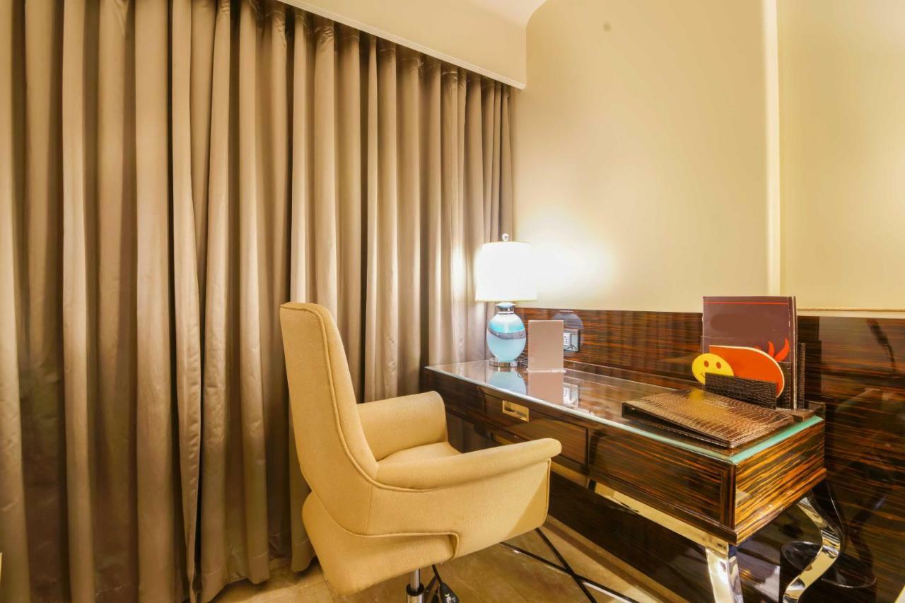 Sai Palace Grand, Malad Bombay Extérieur photo